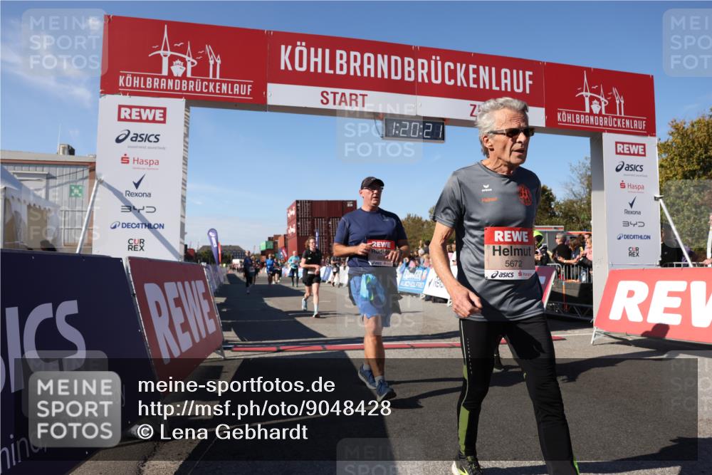 03.10.2025 - Köhlbrandbrückenlauf Lena Gebhardt http://msf.ph/oto/9048428 03.10.2025 13:20:21 Ziel 4385, 4397, 4402, 4565, 4570, 4571, 4591, 4672, 4739, 4779, 4994, 5082, 5144, 5160, 5208, 5672, 5683, 5790, 5850, 6035, 6136 meine-sportfotos.de