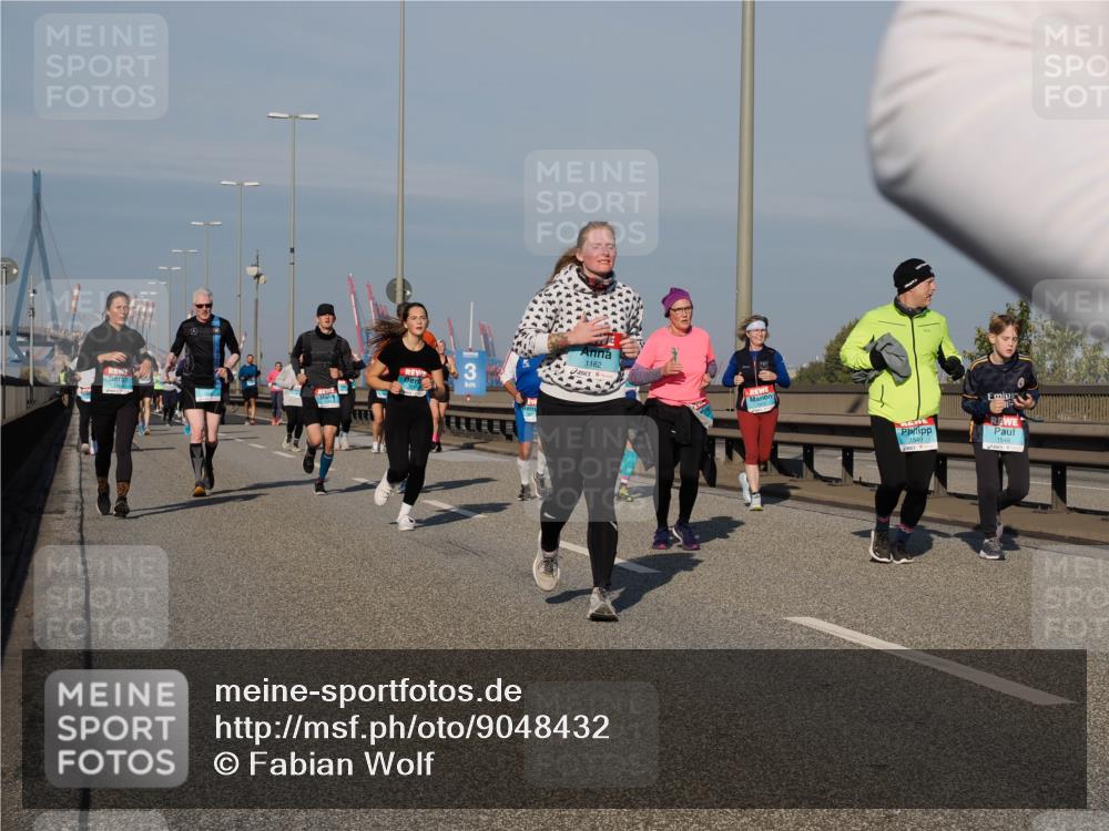 03.10.2025 - Köhlbrandbrückenlauf Fabian Wolf http://msf.ph/oto/9048432 03.10.2025 10:00:30 Position 3 1162, 3, 1549 meine-sportfotos.de