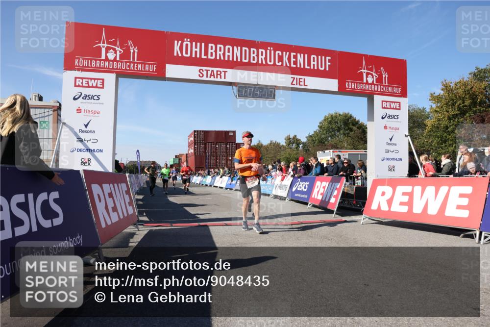 03.10.2025 - Köhlbrandbrückenlauf Lena Gebhardt http://msf.ph/oto/9048435 03.10.2025 13:04:18 Ziel 4297, 4494, 5055, 5721, 6038, 6250, 6251, 6523, 6723, 6724 meine-sportfotos.de