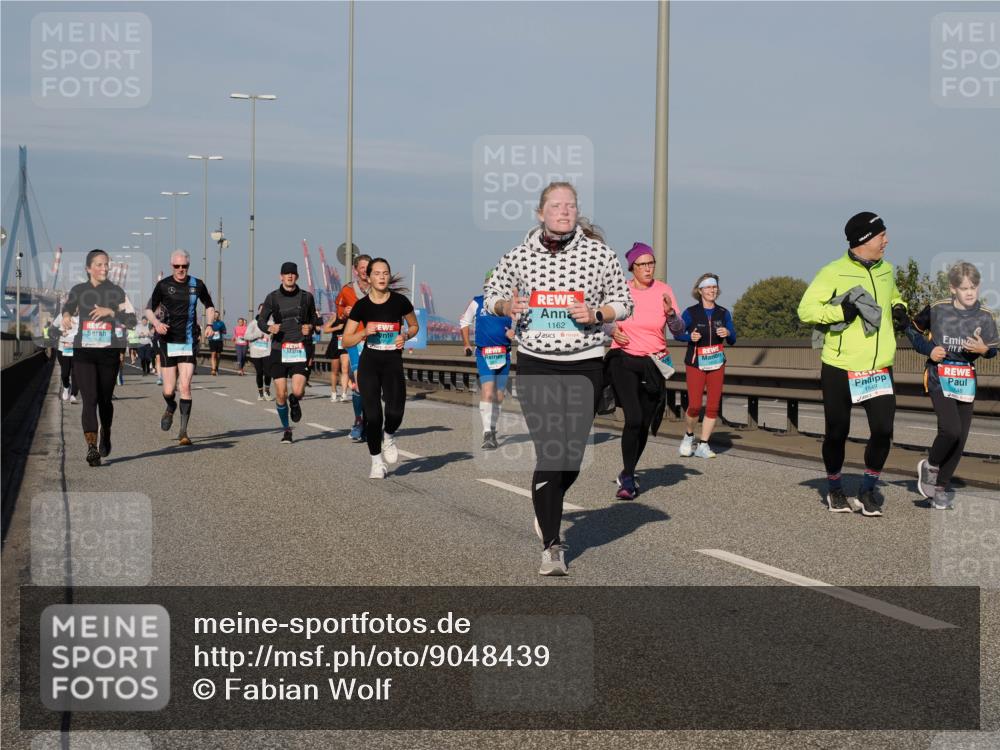 03.10.2025 - Köhlbrandbrückenlauf Fabian Wolf http://msf.ph/oto/9048439 03.10.2025 10:00:30 Position 3 6, 1162 meine-sportfotos.de