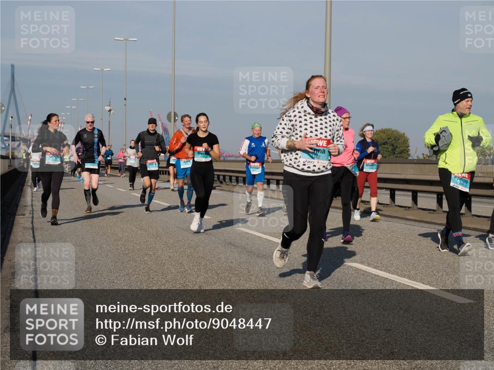 03.10.2025 - Köhlbrandbrückenlauf Fabian Wolf http://msf.ph/oto/9048447 03.10.2025 10:00:31 Position 3 162, 549 meine-sportfotos.de