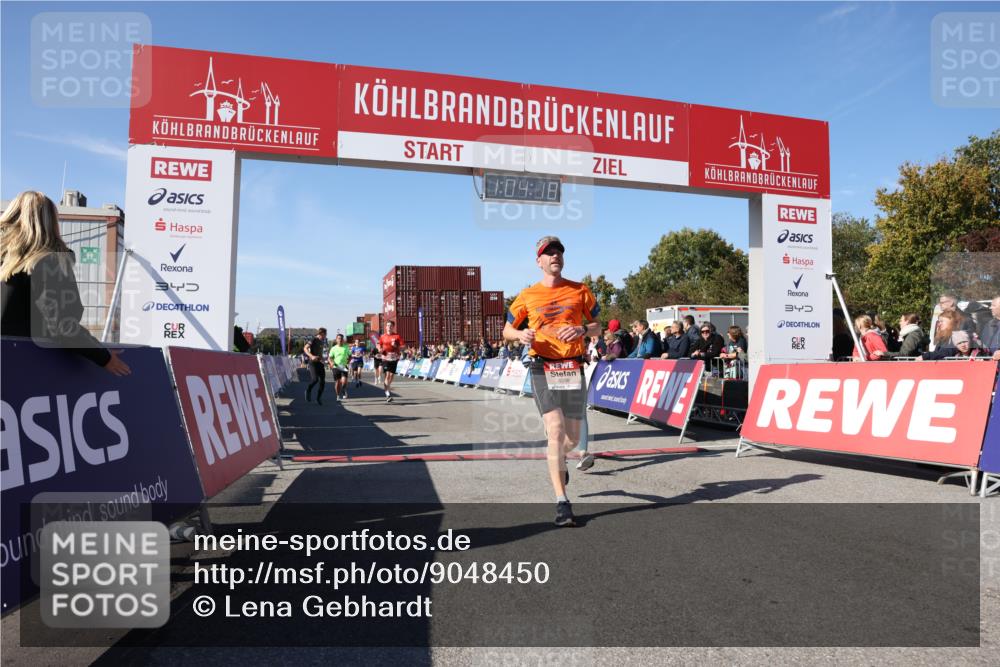 03.10.2025 - Köhlbrandbrückenlauf Lena Gebhardt http://msf.ph/oto/9048450 03.10.2025 13:04:18 Ziel 4297, 4494, 5055, 5721, 6038, 6250, 6251, 6523, 6723, 6724 meine-sportfotos.de