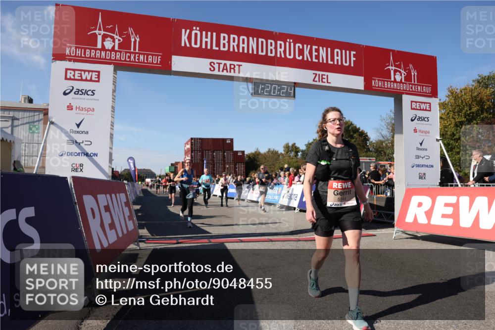 03.10.2025 - Köhlbrandbrückenlauf Lena Gebhardt http://msf.ph/oto/9048455 03.10.2025 13:20:24 Ziel 4385, 4397, 4570, 4571, 4591, 4672, 4739, 4779, 4859, 4994, 5082, 5144, 5160, 5208, 5631, 5672, 5683, 5790, 5850, 6035, 6136 meine-sportfotos.de