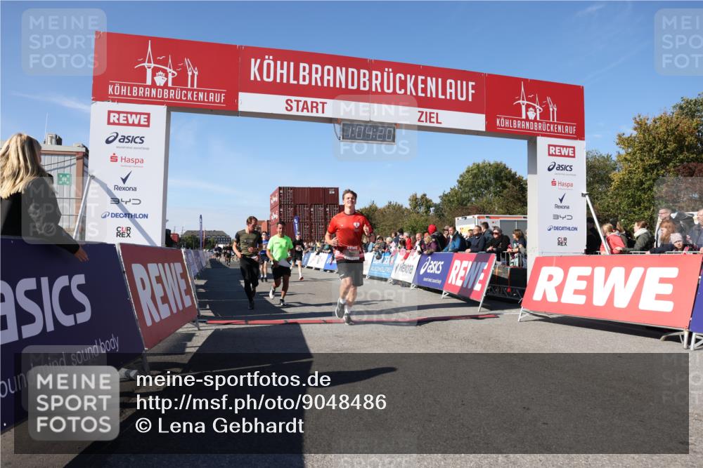 03.10.2025 - Köhlbrandbrückenlauf Lena Gebhardt http://msf.ph/oto/9048486 03.10.2025 13:04:20 Ziel 4117, 4198, 4297, 4494, 5055, 5721, 6038, 6250, 6251, 6523, 6723, 6724 meine-sportfotos.de