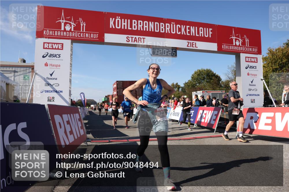 03.10.2025 - Köhlbrandbrückenlauf Lena Gebhardt http://msf.ph/oto/9048494 03.10.2025 13:20:27 Ziel 4385, 4570, 4571, 4591, 4672, 4739, 4790, 4859, 5082, 5144, 5160, 5208, 5543, 5631, 5672, 5790, 5850, 6035, 6136 meine-sportfotos.de