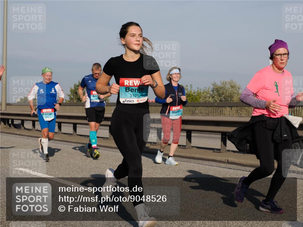 03.10.2025 - Köhlbrandbrückenlauf Fabian Wolf http://msf.ph/oto/9048526 03.10.2025 10:00:34 Position 3 3505, 3125, 1812 meine-sportfotos.de
