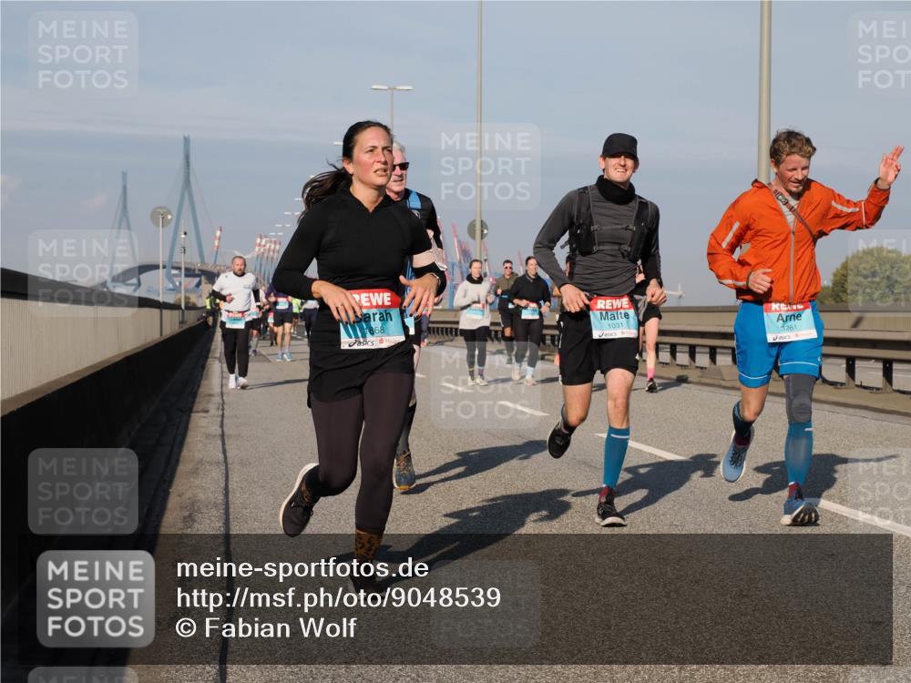 03.10.2025 - Köhlbrandbrückenlauf Fabian Wolf http://msf.ph/oto/9048539 03.10.2025 10:00:34 Position 3 868, 1031, 3281 meine-sportfotos.de
