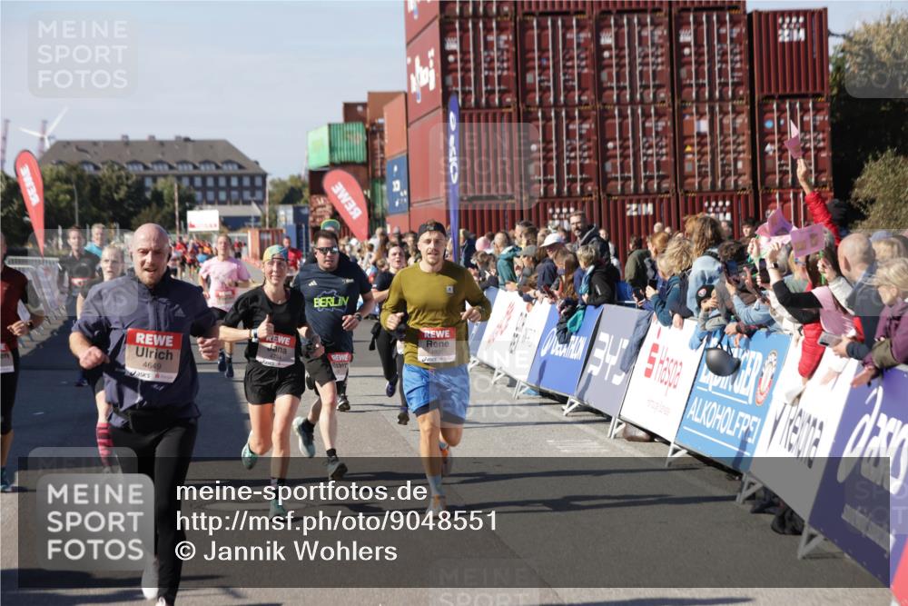 03.10.2025 - Köhlbrandbrückenlauf Jannik Wohlers http://msf.ph/oto/9048551 03.10.2025 13:07:20 Ziel 4287, 4590, 4649, 4794, 4806, 5645, 5646, 5870, 5872, 6302, 6459, 6467 meine-sportfotos.de