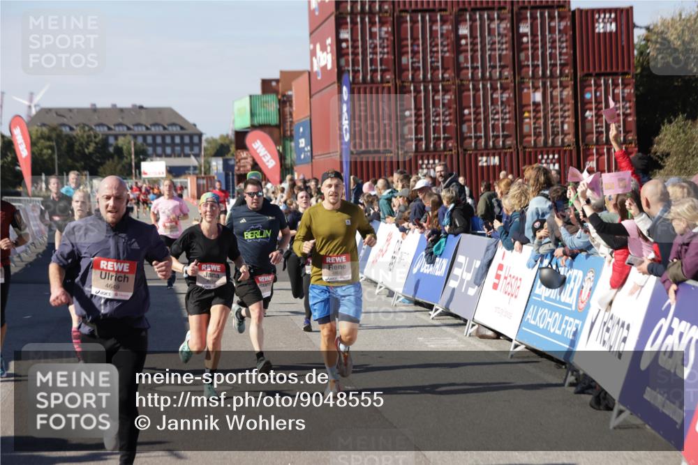 03.10.2025 - Köhlbrandbrückenlauf Jannik Wohlers http://msf.ph/oto/9048555 03.10.2025 13:07:20 Ziel 4287, 4590, 4649, 4794, 4806, 5645, 5646, 5870, 5872, 6302, 6459, 6467 meine-sportfotos.de