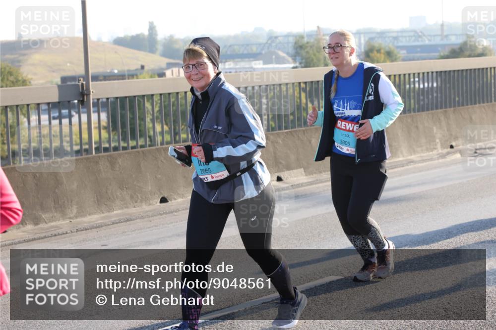 03.10.2025 - Köhlbrandbrückenlauf Lena Gebhardt http://msf.ph/oto/9048561 03.10.2025 09:30:45 Position 1 2665, 3805 meine-sportfotos.de
