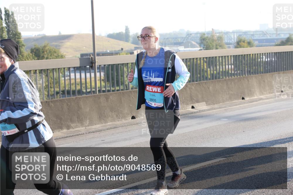 03.10.2025 - Köhlbrandbrückenlauf Lena Gebhardt http://msf.ph/oto/9048569 03.10.2025 09:30:45 Position 1 2665, 3805 meine-sportfotos.de