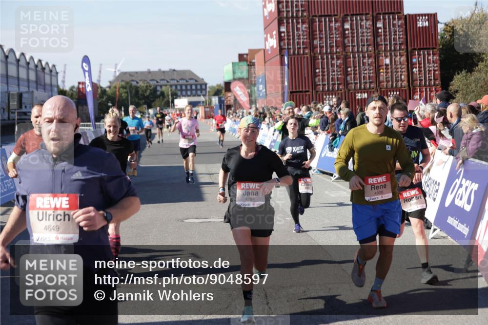 03.10.2025 - Köhlbrandbrückenlauf Jannik Wohlers http://msf.ph/oto/9048597 03.10.2025 13:07:22 Ziel 4287, 4288, 4590, 4649, 4794, 4806, 5645, 5646, 5870, 5872, 6302, 6459 meine-sportfotos.de