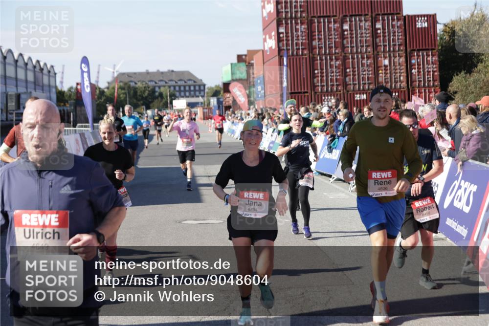 03.10.2025 - Köhlbrandbrückenlauf Jannik Wohlers http://msf.ph/oto/9048604 03.10.2025 13:07:22 Ziel 4287, 4288, 4590, 4649, 4794, 4806, 5645, 5646, 5870, 5872, 6302, 6459 meine-sportfotos.de