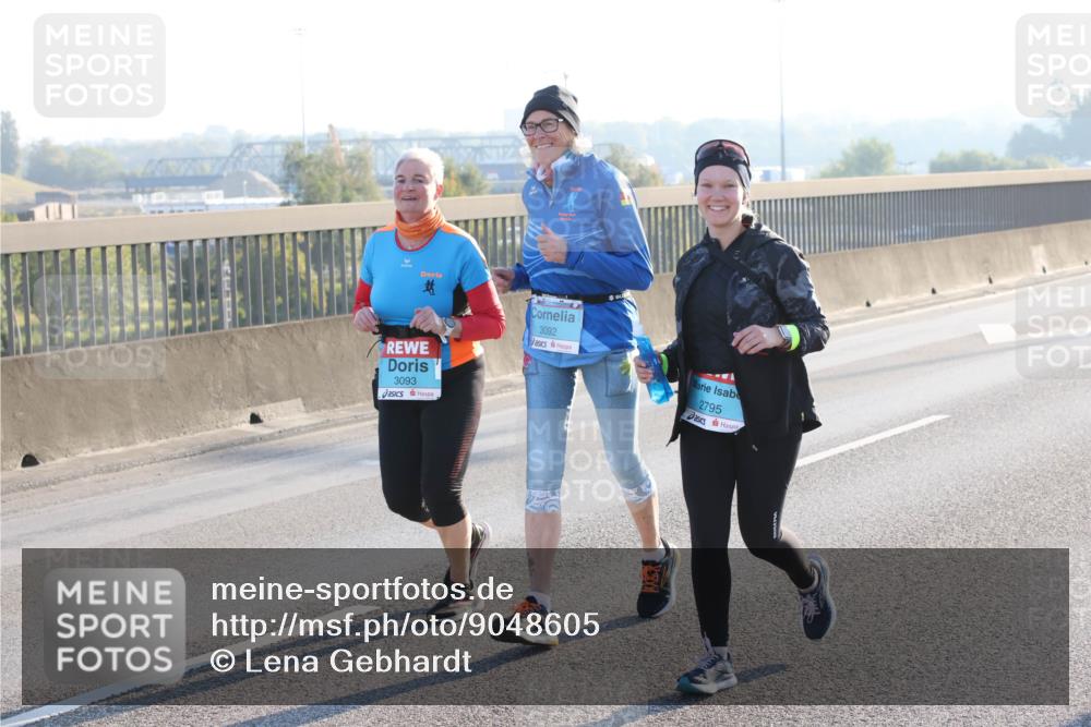03.10.2025 - Köhlbrandbrückenlauf Lena Gebhardt http://msf.ph/oto/9048605 03.10.2025 09:30:47 Position 1 3093, 3092, 2795 meine-sportfotos.de