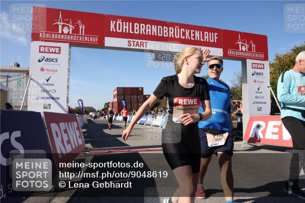 03.10.2025 - Köhlbrandbrückenlauf Lena Gebhardt http://msf.ph/oto/9048619 03.10.2025 13:20:30 Ziel 4269, 4385, 4570, 4571, 4591, 4672, 4739, 4790, 4859, 5082, 5144, 5208, 5543, 5631, 5790 meine-sportfotos.de