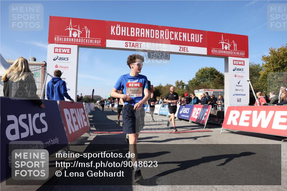 03.10.2025 - Köhlbrandbrückenlauf Lena Gebhardt http://msf.ph/oto/9048623 03.10.2025 13:04:27 Ziel 4055, 4117, 4198, 4297, 4494, 4665, 4836, 4995, 5055, 6018, 6250, 6251, 6723, 6724 meine-sportfotos.de