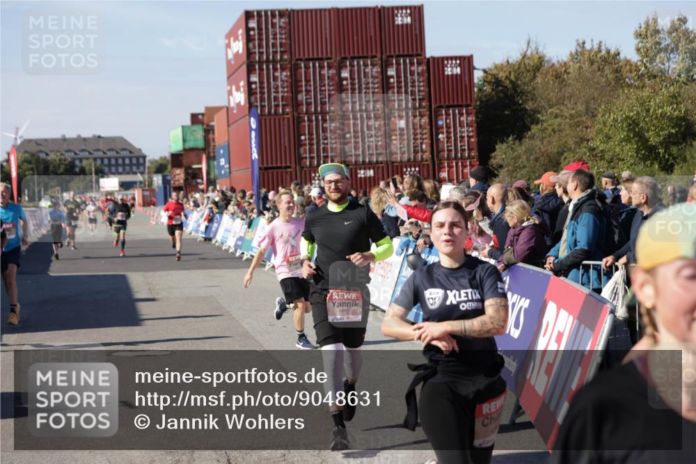03.10.2025 - Köhlbrandbrückenlauf Jannik Wohlers http://msf.ph/oto/9048631 03.10.2025 13:07:24 Ziel 4113, 4287, 4288, 4590, 4636, 4649, 4794, 4806, 5645, 5646, 5870, 5872, 6459 meine-sportfotos.de