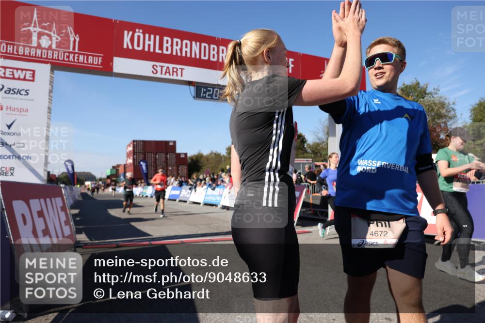 03.10.2025 - Köhlbrandbrückenlauf Lena Gebhardt http://msf.ph/oto/9048633 03.10.2025 13:20:32 Ziel 4269, 4385, 4570, 4571, 4591, 4672, 4739, 4790, 4859, 5082, 5208, 5543, 5631, 5790, 6777, 6807 meine-sportfotos.de
