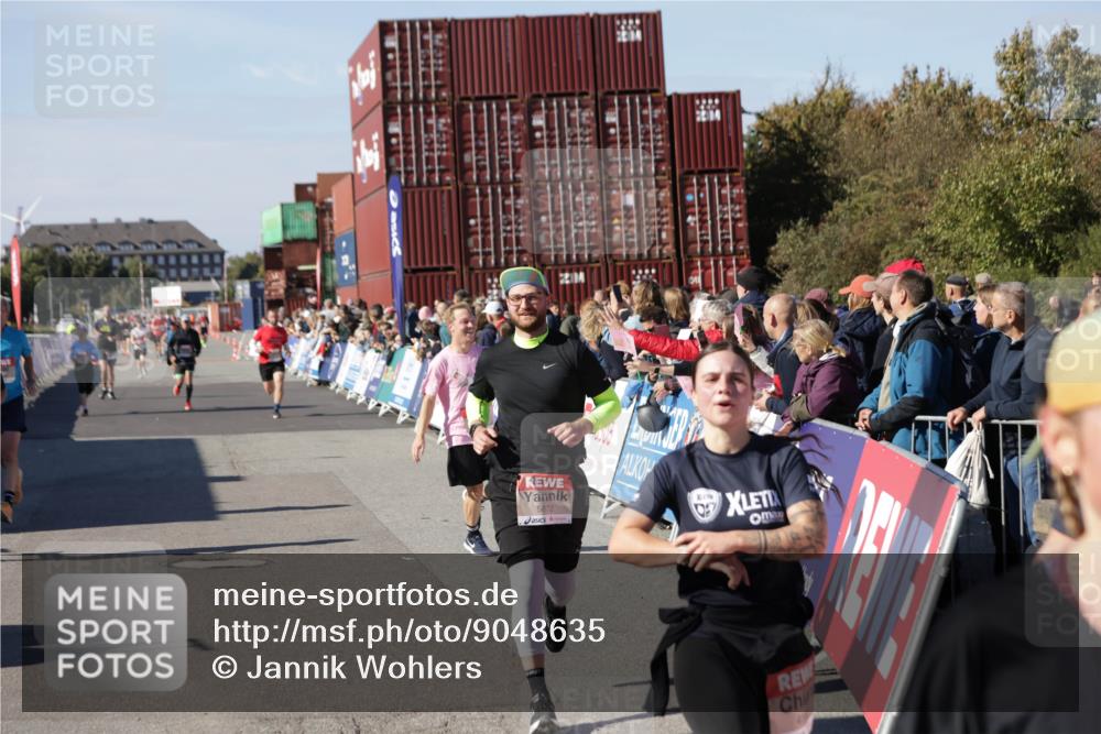 03.10.2025 - Köhlbrandbrückenlauf Jannik Wohlers http://msf.ph/oto/9048635 03.10.2025 13:07:24 Ziel 4113, 4287, 4288, 4590, 4636, 4649, 4794, 4806, 5645, 5646, 5870, 5872, 6459 meine-sportfotos.de