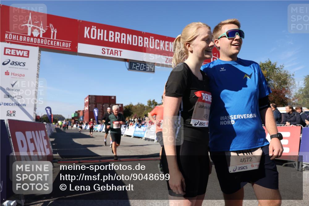03.10.2025 - Köhlbrandbrückenlauf Lena Gebhardt http://msf.ph/oto/9048699 03.10.2025 13:20:34 Ziel 4269, 4385, 4570, 4591, 4672, 4739, 4790, 4859, 5082, 5208, 5543, 5631, 5790, 6777, 6807 meine-sportfotos.de