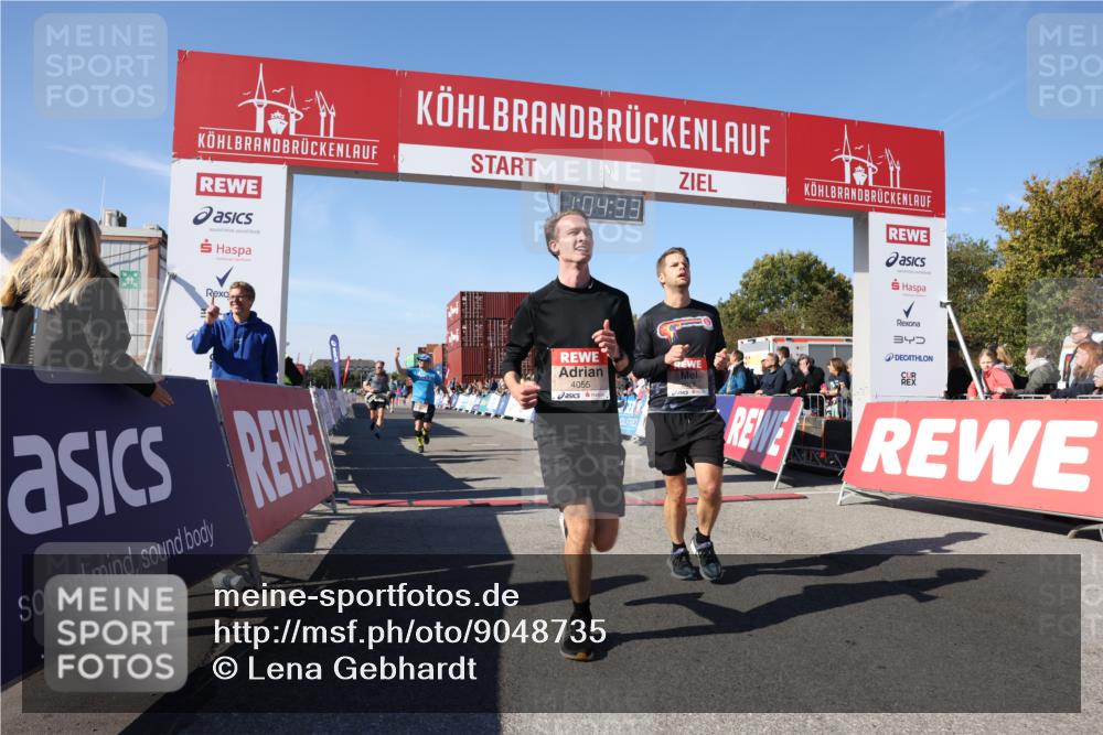 03.10.2025 - Köhlbrandbrückenlauf Lena Gebhardt http://msf.ph/oto/9048735 03.10.2025 13:04:33 Ziel 4055, 4117, 4198, 4297, 4665, 4713, 4836, 4995, 6018, 6092, 6723 meine-sportfotos.de