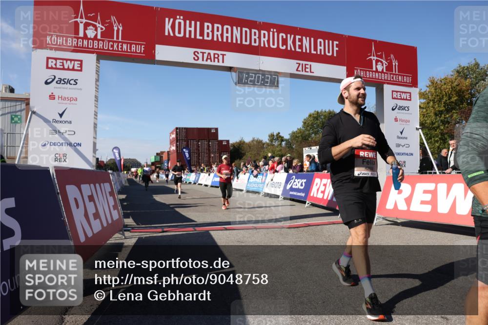 03.10.2025 - Köhlbrandbrückenlauf Lena Gebhardt http://msf.ph/oto/9048758 03.10.2025 13:20:37 Ziel 4269, 4385, 4476, 4570, 4591, 4672, 4739, 4790, 4859, 5082, 5543, 5631, 5918, 6777, 6807 meine-sportfotos.de