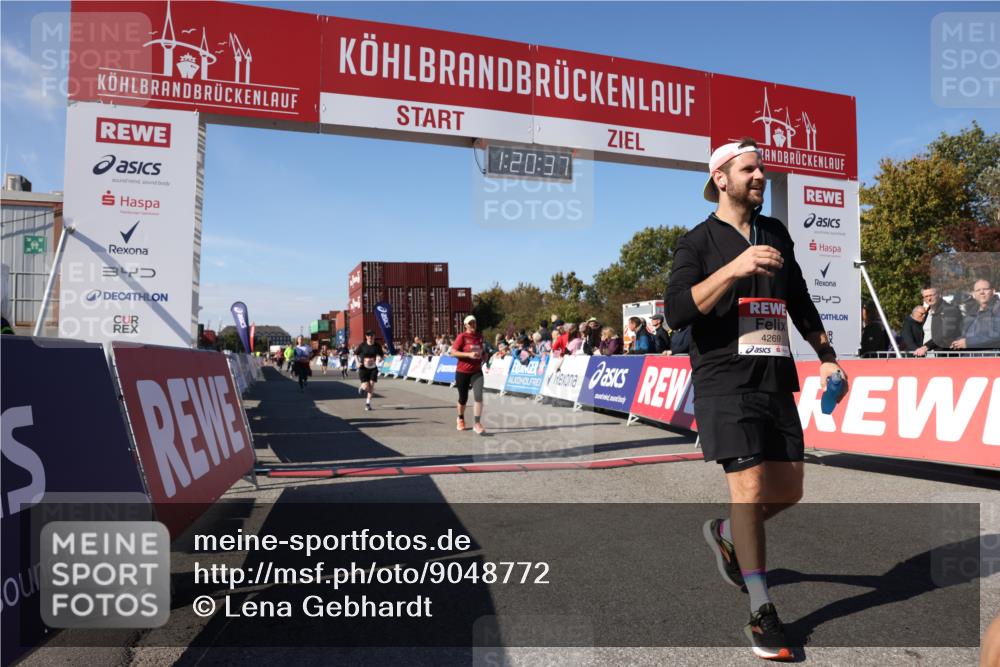 03.10.2025 - Köhlbrandbrückenlauf Lena Gebhardt http://msf.ph/oto/9048772 03.10.2025 13:20:37 Ziel 4269, 4385, 4476, 4570, 4591, 4672, 4739, 4790, 4859, 5082, 5543, 5631, 5918, 6777, 6807 meine-sportfotos.de