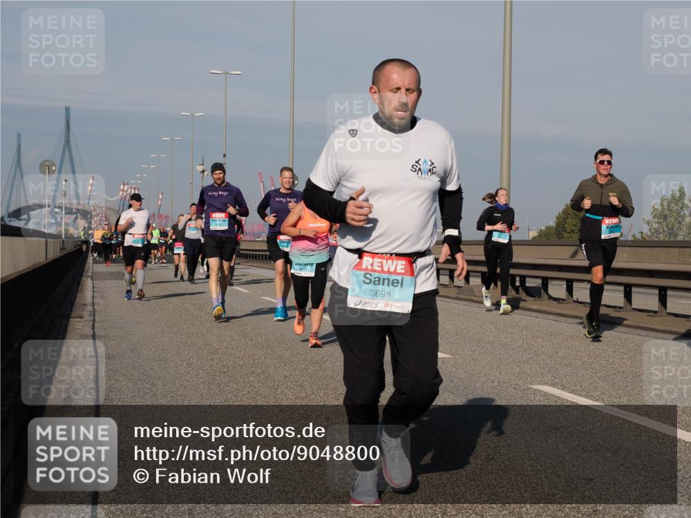 03.10.2025 - Köhlbrandbrückenlauf Fabian Wolf http://msf.ph/oto/9048800 03.10.2025 10:00:42 Position 3 3698 meine-sportfotos.de