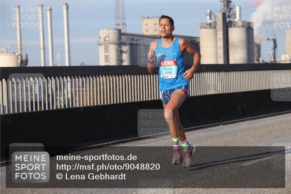 03.10.2025 - Köhlbrandbrückenlauf Lena Gebhardt http://msf.ph/oto/9048820 03.10.2025 09:31:32 Position 1 3769 meine-sportfotos.de