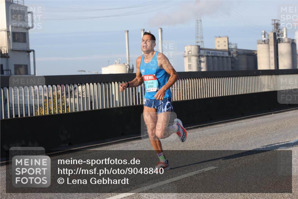 03.10.2025 - Köhlbrandbrückenlauf Lena Gebhardt http://msf.ph/oto/9048840 03.10.2025 09:31:33 Position 1 3769 meine-sportfotos.de
