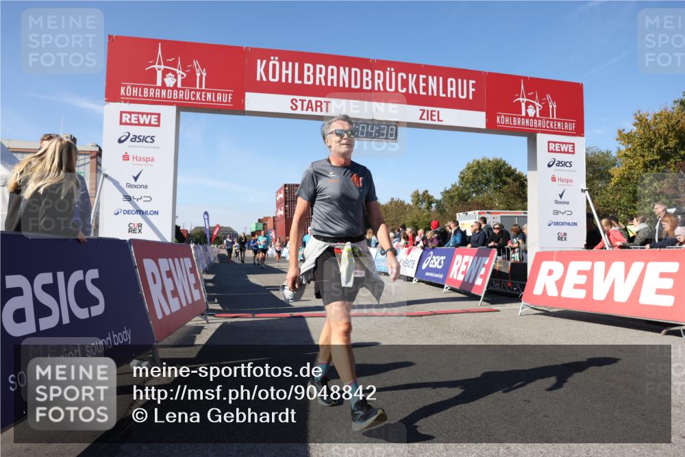 03.10.2025 - Köhlbrandbrückenlauf Lena Gebhardt http://msf.ph/oto/9048842 03.10.2025 13:04:39 Ziel 4022, 4055, 4236, 4246, 4247, 4713, 4724, 4831, 5948, 6018, 6092, 6470 meine-sportfotos.de