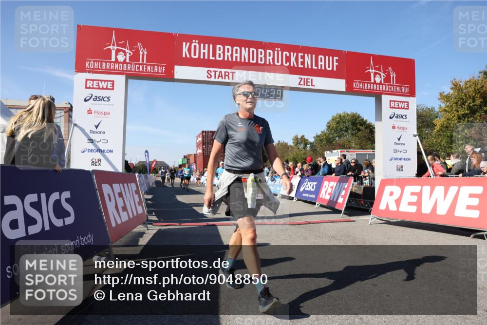 03.10.2025 - Köhlbrandbrückenlauf Lena Gebhardt http://msf.ph/oto/9048850 03.10.2025 13:04:39 Ziel 4022, 4055, 4236, 4246, 4247, 4713, 4724, 4831, 5948, 6018, 6092, 6470 meine-sportfotos.de
