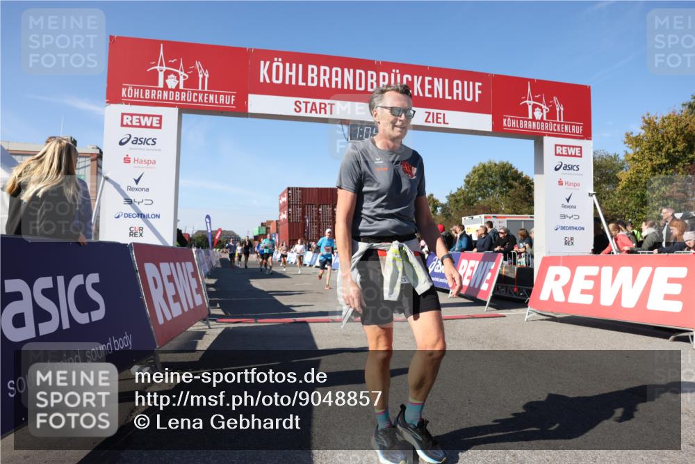 03.10.2025 - Köhlbrandbrückenlauf Lena Gebhardt http://msf.ph/oto/9048857 03.10.2025 13:04:39 Ziel 4022, 4055, 4236, 4246, 4247, 4713, 4724, 4831, 5948, 6018, 6092, 6470 meine-sportfotos.de