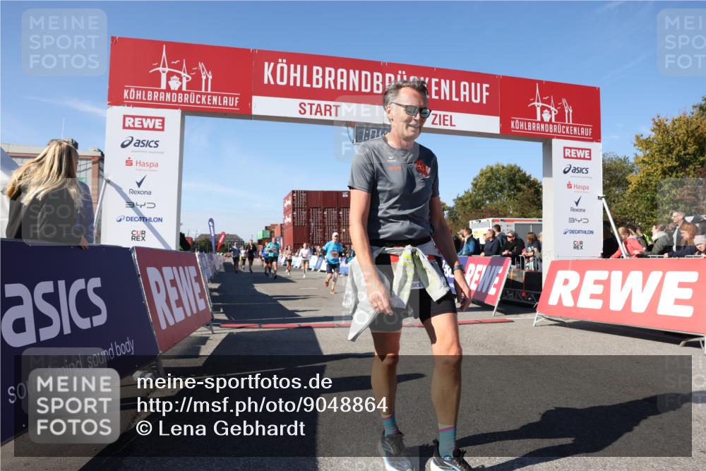 03.10.2025 - Köhlbrandbrückenlauf Lena Gebhardt http://msf.ph/oto/9048864 03.10.2025 13:04:39 Ziel 4022, 4055, 4236, 4246, 4247, 4713, 4724, 4831, 5948, 6018, 6092, 6470 meine-sportfotos.de