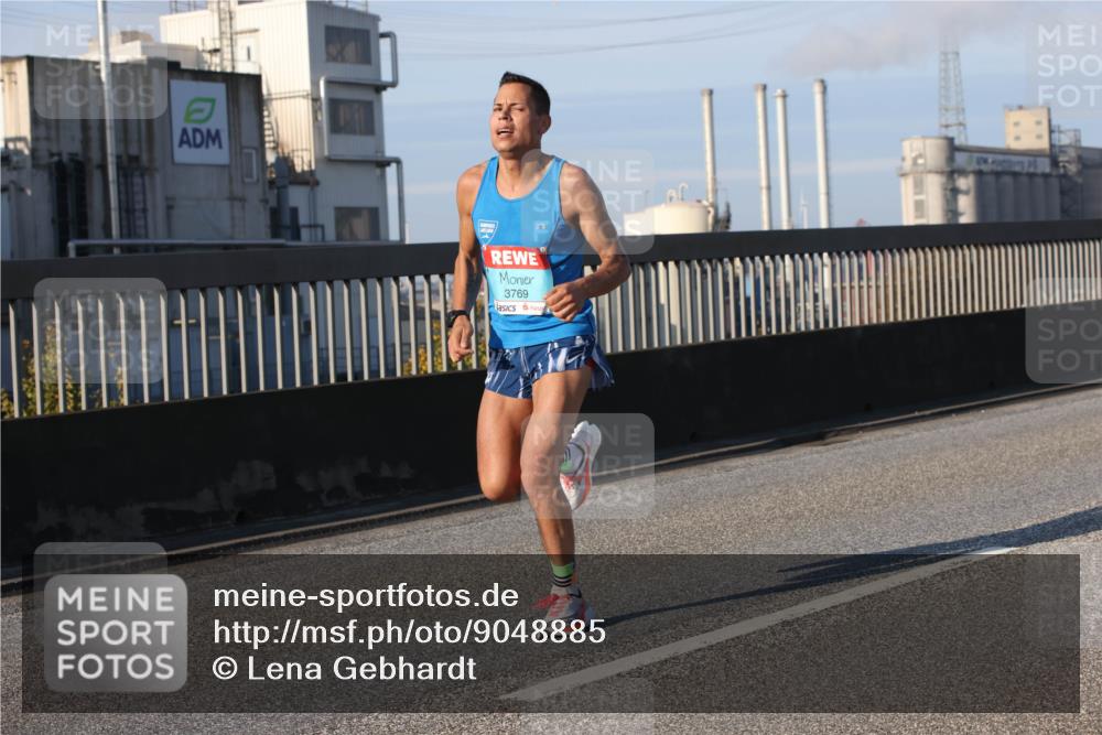 03.10.2025 - Köhlbrandbrückenlauf Lena Gebhardt http://msf.ph/oto/9048885 03.10.2025 09:31:33 Position 1 3769 meine-sportfotos.de