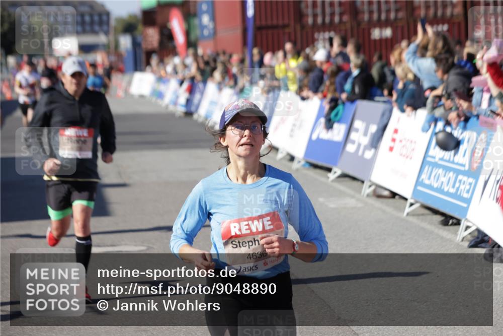 03.10.2025 - Köhlbrandbrückenlauf Jannik Wohlers http://msf.ph/oto/9048890 03.10.2025 13:07:31 Ziel 4113, 4254, 4287, 4288, 4375, 4590, 4636, 4794, 4806, 5645, 5646, 5870, 5872, 6459 meine-sportfotos.de