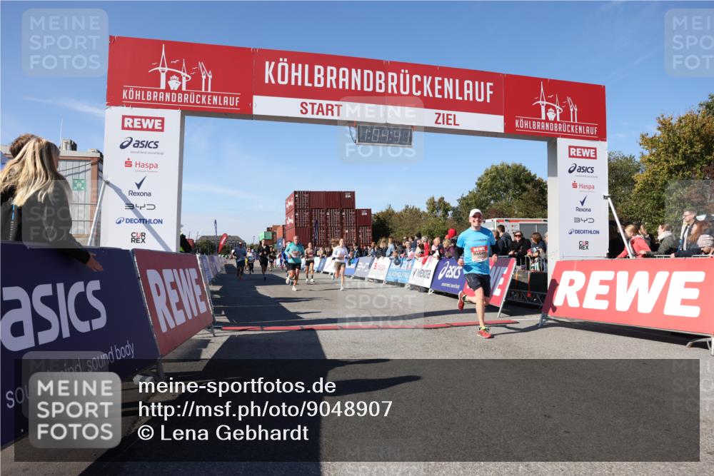 03.10.2025 - Köhlbrandbrückenlauf Lena Gebhardt http://msf.ph/oto/9048907 03.10.2025 13:04:41 Ziel 4022, 4055, 4236, 4246, 4247, 4303, 4713, 4724, 4831, 5948, 5968, 6018, 6092, 6470 meine-sportfotos.de