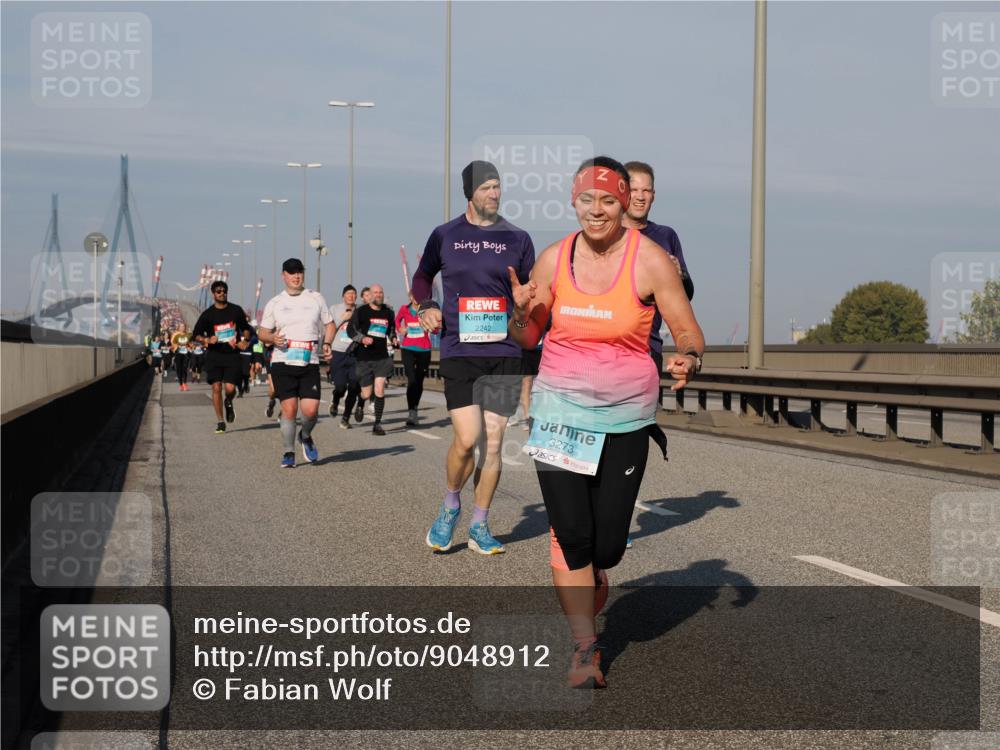 03.10.2025 - Köhlbrandbrückenlauf Fabian Wolf http://msf.ph/oto/9048912 03.10.2025 10:00:45 Position 3 2242, 3273 meine-sportfotos.de