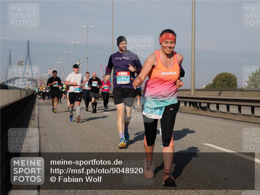 03.10.2025 - Köhlbrandbrückenlauf Fabian Wolf http://msf.ph/oto/9048920 03.10.2025 10:00:45 Position 3 2242, 3273 meine-sportfotos.de