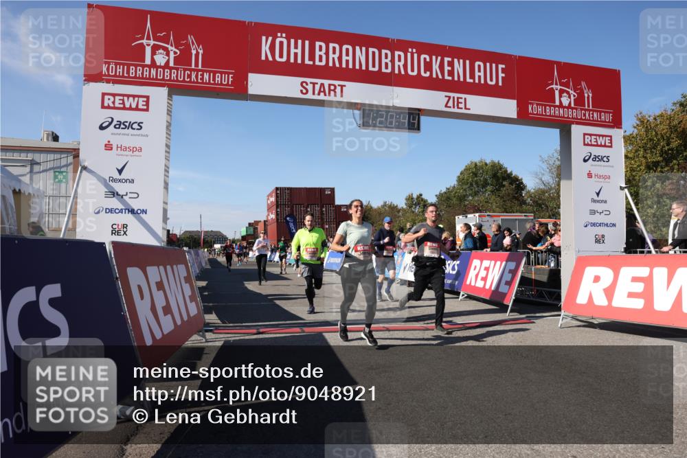 03.10.2025 - Köhlbrandbrückenlauf Lena Gebhardt http://msf.ph/oto/9048921 03.10.2025 13:20:45 Ziel 4476, 4646, 4709, 5480, 5488, 5774, 5918, 5920, 6703, 6777, 6807 meine-sportfotos.de