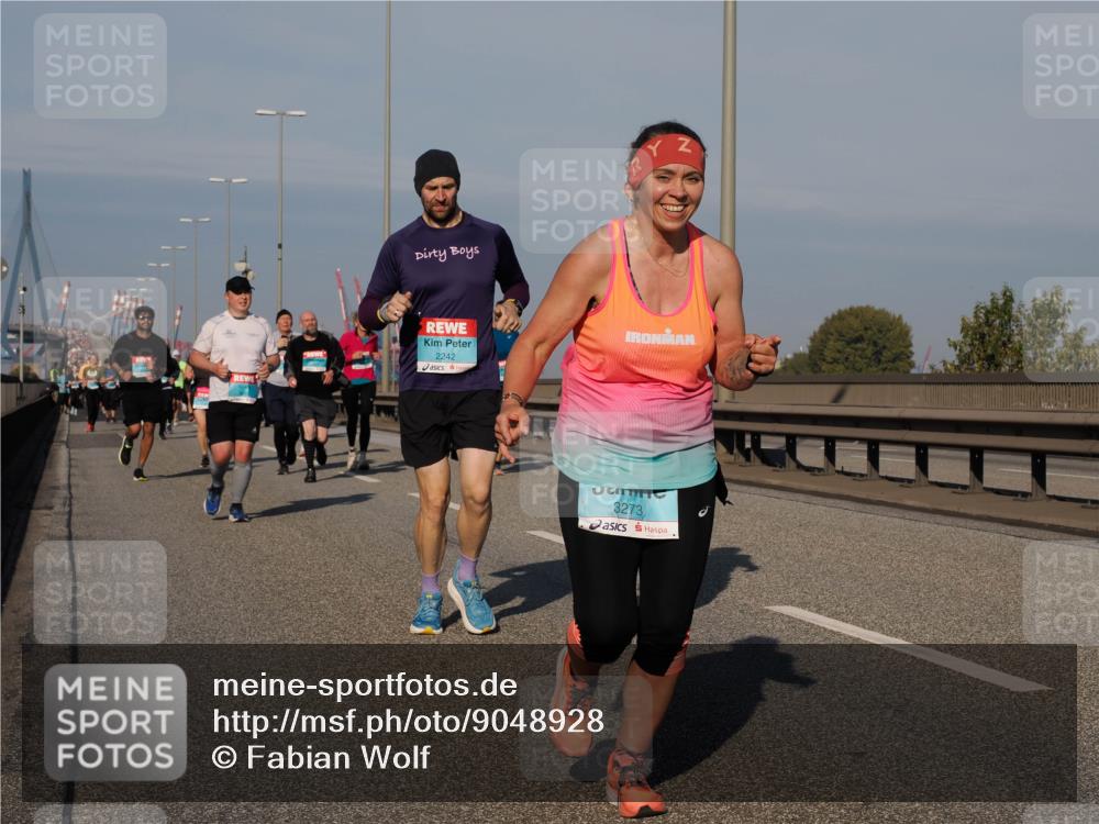 03.10.2025 - Köhlbrandbrückenlauf Fabian Wolf http://msf.ph/oto/9048928 03.10.2025 10:00:45 Position 3 2242, 3273 meine-sportfotos.de