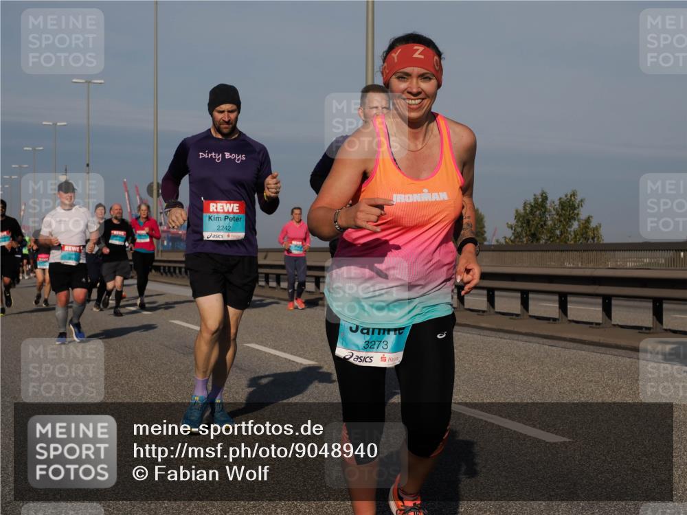 03.10.2025 - Köhlbrandbrückenlauf Fabian Wolf http://msf.ph/oto/9048940 03.10.2025 10:00:46 Position 3 2242, 3273 meine-sportfotos.de