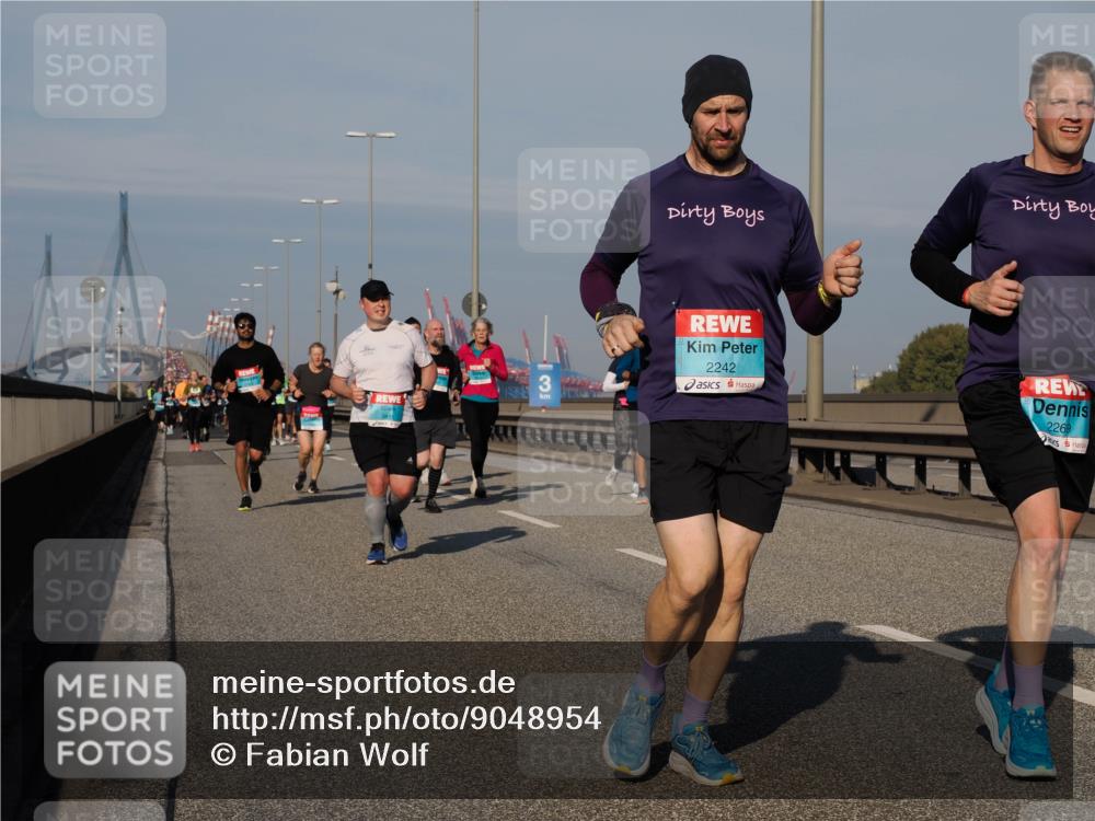 03.10.2025 - Köhlbrandbrückenlauf Fabian Wolf http://msf.ph/oto/9048954 03.10.2025 10:00:46 Position 3 2242, 2269 meine-sportfotos.de