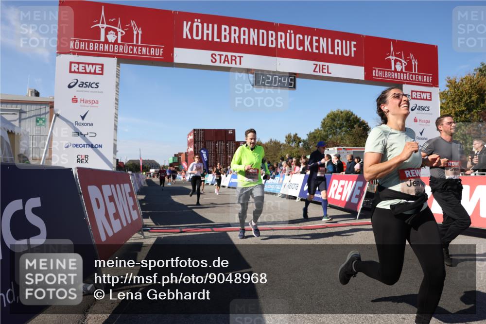 03.10.2025 - Köhlbrandbrückenlauf Lena Gebhardt http://msf.ph/oto/9048968 03.10.2025 13:20:45 Ziel 4476, 4646, 4709, 5480, 5488, 5774, 5918, 5920, 6703, 6777, 6807 meine-sportfotos.de