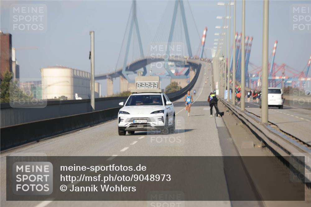 03.10.2025 - Köhlbrandbrückenlauf Jannik Wohlers http://msf.ph/oto/9048973 03.10.2025 09:32:33 Position 3 0, 8, 2, 88, 193 meine-sportfotos.de