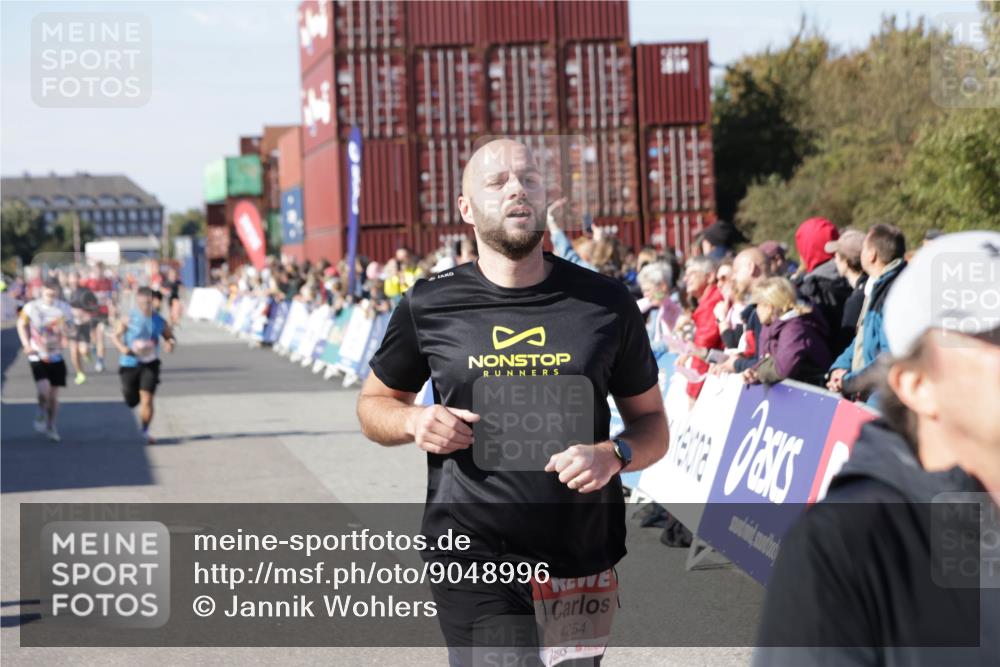 03.10.2025 - Köhlbrandbrückenlauf Jannik Wohlers http://msf.ph/oto/9048996 03.10.2025 13:07:34 Ziel 4113, 4165, 4254, 4263, 4287, 4288, 4375, 4636, 5870, 5872, 6744 meine-sportfotos.de