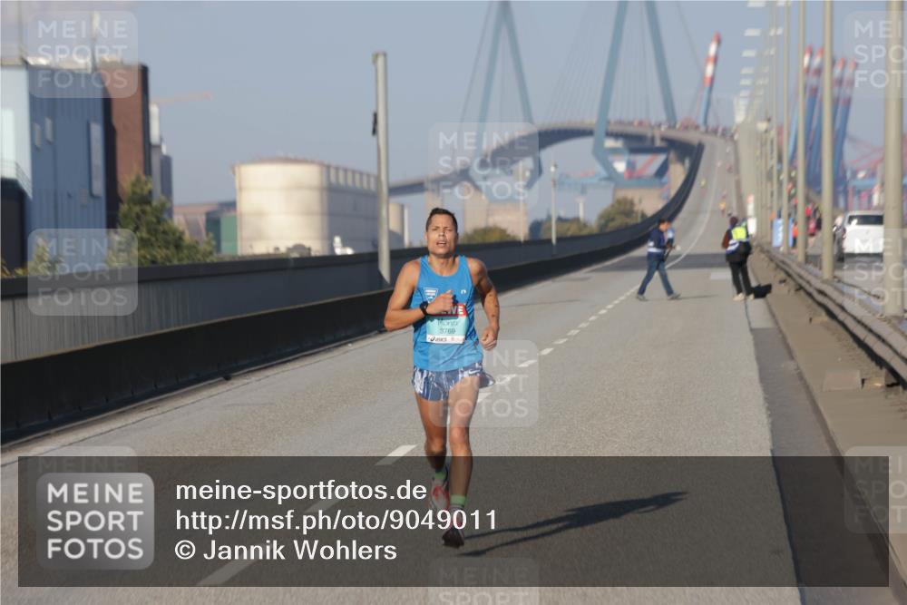 03.10.2025 - Köhlbrandbrückenlauf Jannik Wohlers http://msf.ph/oto/9049011 03.10.2025 09:32:51 Position 3 3769 meine-sportfotos.de