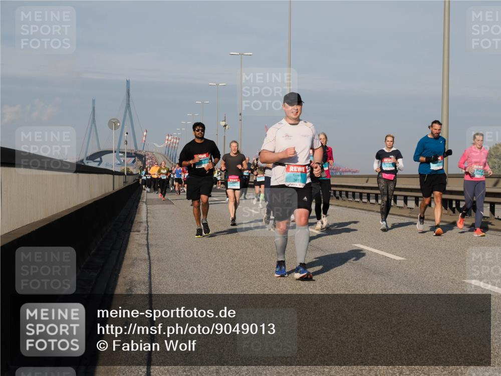 03.10.2025 - Köhlbrandbrückenlauf Fabian Wolf http://msf.ph/oto/9049013 03.10.2025 10:00:48 Position 3 3815 meine-sportfotos.de
