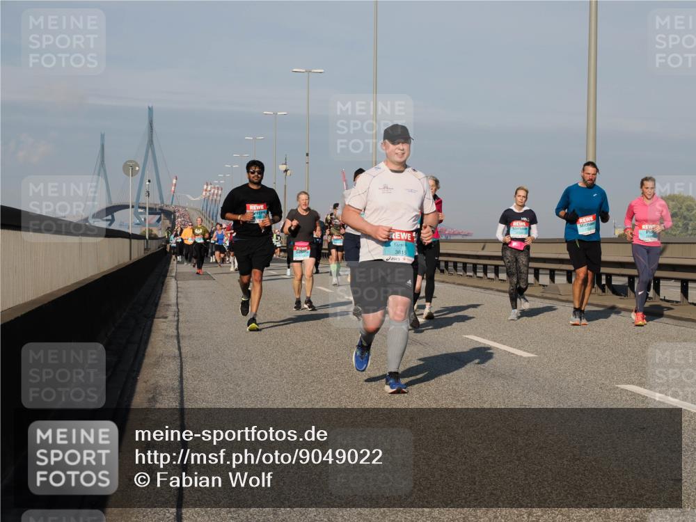 03.10.2025 - Köhlbrandbrückenlauf Fabian Wolf http://msf.ph/oto/9049022 03.10.2025 10:00:48 Position 3 3815 meine-sportfotos.de