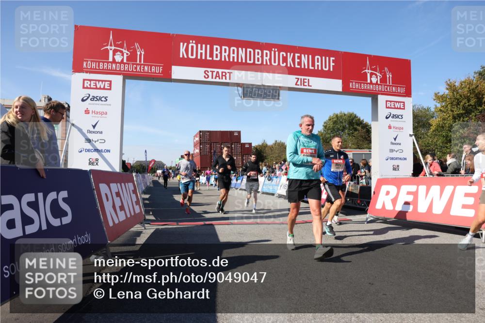 03.10.2025 - Köhlbrandbrückenlauf Lena Gebhardt http://msf.ph/oto/9049047 03.10.2025 13:04:45 Ziel 4022, 4061, 4236, 4246, 4247, 4303, 4449, 4713, 4724, 4831, 5849, 5948, 5968, 6268, 6470, 6716 meine-sportfotos.de